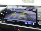 リアカメラで車庫入れ等をアシスト。