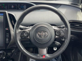 【ステアリングスイッチ】運転中、前方から目線をそらすことなく、オーディオ等の操作が可能な便利機能!安心&快適なドライブを演出してくれます♪