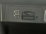 USB端子2個付き。スマートフォンの接続が可能です。