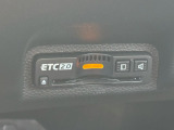 ETC2.0車載器のお写真です。高速道路など、有料道路を通過する際には大変便利な装備ですね♪
