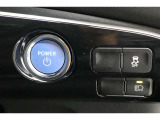 ■プッシュスタート■ 鍵を差し込まなくても、ボタン操作のみでエンジンをかけられます!スマートーキー同様、ちょっとしたことですが、あると便利な機能の一つですよ!
