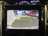 見えづらい車体後方部を映像で映し出してしっかりサポート!難しいバック駐車も安心です♪
