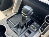 【 シフト 】スムーズなシフトチェンジで快適にお車を操縦していただけます!//