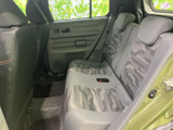 後部座席からの眺めも良好。ゆったりとくつろげる空間です。