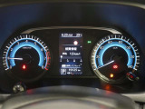とっても見やすいメーターです。夜のドライブも楽しみになりますよ♪