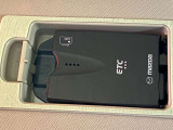 見栄えよくすっきりと収まるETC車載器です。高速道路の料金所をスムーズに通過でき、快適なドライブをサポートします。(※支払総額にセットアップ費用は含まれておりません。)