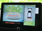 後方の状況を画面で確認できるので、狭い道や駐車時も安心です。安全な運転をサポートする頼もしい装備です。