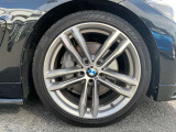 自動車保険も純正のクオリティを。BMWの正規ディーラーのみが取り扱い可能な、BMW専用自動車保険。専任のスタッフが皆様のカーライフを24時間365日サポート致します。