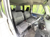 運転席シート廻りは使用感も少なく、良好な状態となっています。丁寧に使われていたことがよくわかりますね。