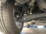 お車を安心してお乗りいただく為には、足回りの定期点検が欠かせません。サービスサポート(有償保証)では無料点検もご提供しており、安心のカーライフをお過ごしいただけるサポート体制が整っています。