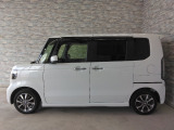 オプションになりますが、ボディーコーティングもご用意しております。新車の輝きに近づき、洗車などのお手入れも楽になりますよ。