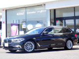 BMW在庫保有台数常時100台以上!ご来店の際はBMW本店(厚木市下荻野140-1)にご来店ください!弊社自慢の全天候型ショールーム!BMW在庫保有台数常時100台以上ございます!