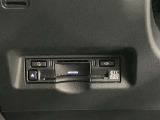 高速道路で便利な【ETC2.0】を装備しています。光ビーコン搭載で渋滞情報などナビゲーションと連動することで機能も充実いたします。他、観光施設に立ち寄るための高速料金割引サービス等もございます。
