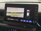 バックカメラも装備しております。車庫入れの苦手なお客様、もうご心配いりません。バックカメラがあれば、ぶつける心配無し?!重宝します!!