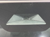 【ホンダセンシング】走行中に前方の車両等を認識し、衝突しそうな時は警報とブレーキで衝突回避と被害軽減をアシスト。より安全にドライブをお楽しみいただけます。
