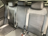 シートは適度な硬さによって長時間の運転でも疲れにくいと定評があります。国産車とは全く違った座り心地ですが、長年培われた欧州の椅子文化をご体感ください。