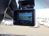 ドライブレコーダー搭載。事故やあおり運転などいざという時に役立ちます。映像も映るので、その場で確認することができます。