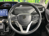 【純正革巻きステアリング】上質な革を使用することで、手にしっかり馴染みとても運転しやすいハンドルです♪
