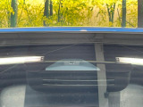 【トヨタセーフティセンス】走行中に前方の車両等を認識し、衝突しそうな時は警報とブレーキで衝突回避と被害軽減をアシスト。より安全にドライブをお楽しみいただけます。