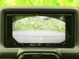 後方確認をサポートするモニターが搭載されています。駐車時や狭い道での運転がより安全に、快適になりますよ。
