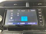 お好みの音楽をクリアな音質で。Bluetooth接続でスマートフォンとの連携も簡単です。ドライブ中のエンターテイメントを充実させてくれます。