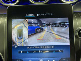 バックカメラにより駐車時の後方確認も楽にできます。