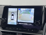 【全周囲カメラ】車両周囲の障害物の位置をモニターでチェックすることができます☆運転中や駐車時などの周囲の安全をサポートしてくれます☆