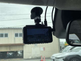 万が一のトラブルのときにも役に立つドライブレコーダーを装備しています。側面衝突や幅寄せ・割り込み対策に!