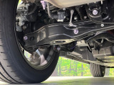 お車を安心してお乗りいただく為には、足回りの定期点検が欠かせません。サービスサポート(有償保証)では無料点検もご提供しており、安心のカーライフをお過ごしいただけるサポート体制が整っています。