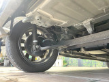 お車を安心してお乗りいただく為には、足回りの定期点検が欠かせません。サービスサポート(有償保証)では無料点検もご提供しており、安心のカーライフをお過ごしいただけるサポート体制が整っています。