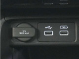 電子制御パーキングブレーキ搭載で指一本で簡単に操作することができます。さらに停車中に、ブレーキペダルを踏み続けなくても、自動的にブレーキを保持する機能である、オートマチックブレーキホールド付きです。