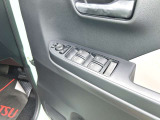 「車が壊れたらどうしたらいいの?」「事故の時ってどうするの?」クルマの事ってわからないことだらけ。でも、カーボならクルマのことはぜ〜んぶおまかせ!わからない事があればすぐにカーボにご連絡を!