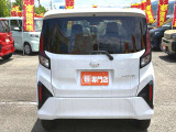 新車と同様の保証(有料)がつけられます。また各地域の店舗に最新の大型整備工場とプロメカニックが常駐しておりアフターメンテナンスもお任せください。