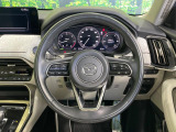 【純正革巻きステアリング】上質な革を使用することで、手にしっかり馴染みとても運転しやすいハンドルです♪