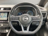 ステアリングスイッチ搭載!ハンドルひとつで手を離さなくても運転中視線をそらさなくても操作が出来て便利です