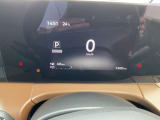 視認性の高いメーターで運転情報を的確に把握できます!