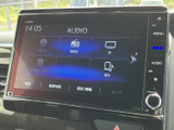 お気に入りの音楽やラジオを快適に楽しめるオーディオシステム。高音質で、車内での時間をより豊かにします。