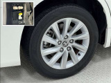 タイヤサイズは205/60R16!純正アルミホイール!納車前の点検時にタイヤ交換させていただきます!パンク修理キット搭載車!
