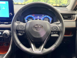 【純正革巻きステアリング】上質な革を使用することで、手にしっかり馴染みとても運転しやすいハンドルです♪