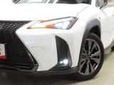 LEDヘッドライトです。デザイン性がよくとても明るいので、夜間の走行や悪天候でも安心です。しかも長寿命!
