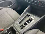 この度は数ある中から弊社認定中古車をご覧いただき誠にありがとうございます。スペースの都合上、店舗で展示していない場合がございますの事前にお問い合わせくださいませ。
