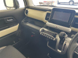 【 オートエアコン 】車内温度を感知して自動で温度調整をしてくれるのでいつでも快適な車内空間を創り上げます!
