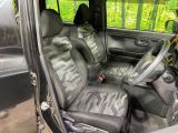 運転席シート廻りは使用感も少なく、良好な状態となっています。丁寧に使われていたことがよくわかりますね。