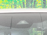 【ホンダセンシング】走行中に前方の車両等を認識し、衝突しそうな時は警報とブレーキで衝突回避と被害軽減をアシスト。より安全にドライブをお楽しみいただけます。
