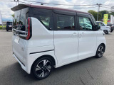 この角度からのタイヤのホイールも素敵です!
