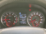 視認性の高いメーターパネルは、運転に必要な情報を的確に表示。運転状況を一目で把握できます。安全運転をサポートします。
