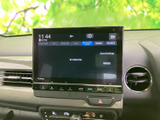 美しい表示で、お気に入りの音楽やラジオを快適に楽しめます。高音質で、車内空間をさらに豊かに演出します。
