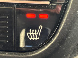 ★【シートヒーター】ボタン一つで座面を暖めてくれるシートヒーター☆長時間の運転も腰の疲れを軽減してくれます♪冬場にも嬉しい装備ですね