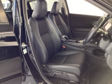 Hondaセンシング搭載ミリ波レーダーと単眼カメラで、クルマの前方の状況を認識。ブレーキやステアリングの制御技術と協調し、安心・快適な運転や事故回避を支援する先のシステムです