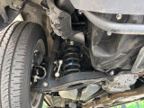 お車を安心してお乗りいただく為には、足回りの定期点検が欠かせません。サービスサポート(有償保証)では無料点検もご提供しており、安心のカーライフをお過ごしいただけるサポート体制が整っています。